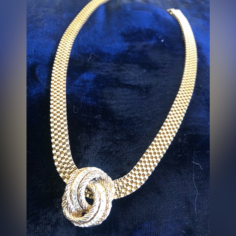 Vintage short stylish rhinestone and gold necklace